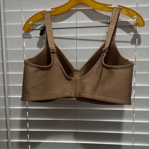 Vanity Fair Smooth Nude Full-Coverage T-Shirt Bra - Picture 4 of 6